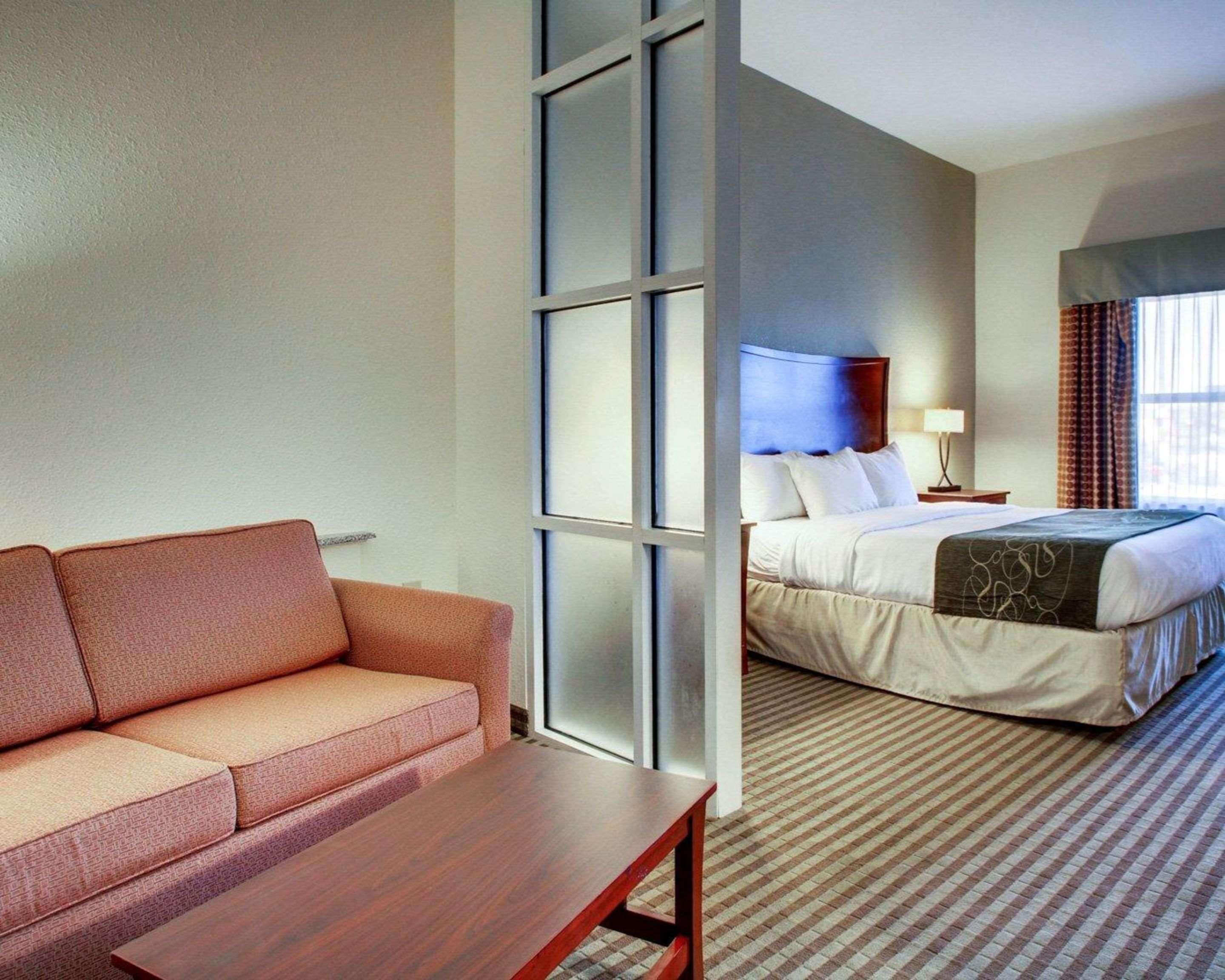 Comfort Suites Vicksburg Exterior photo